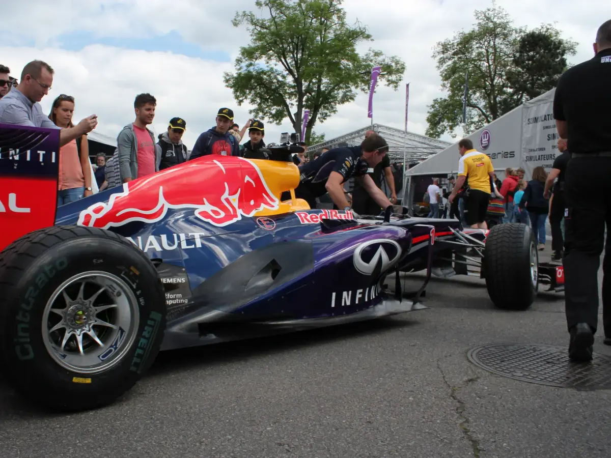 Vad väger en F1 bil?