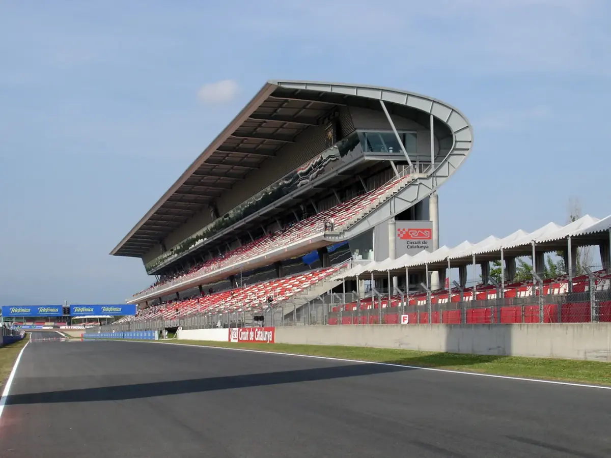 Vy över racerbanan Circuit de Barcelona Catalunya.