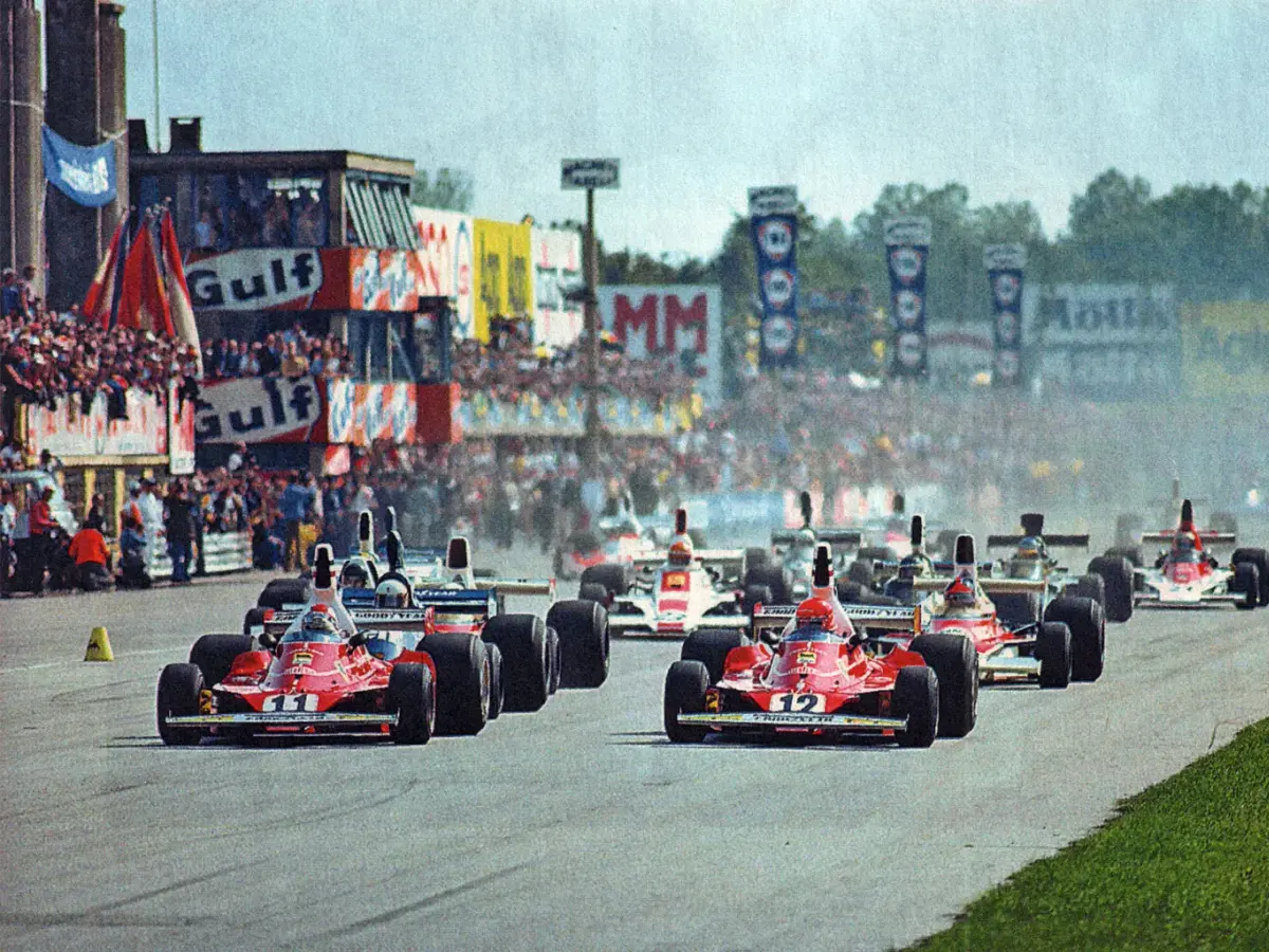 Vy över racerbanan Monza.