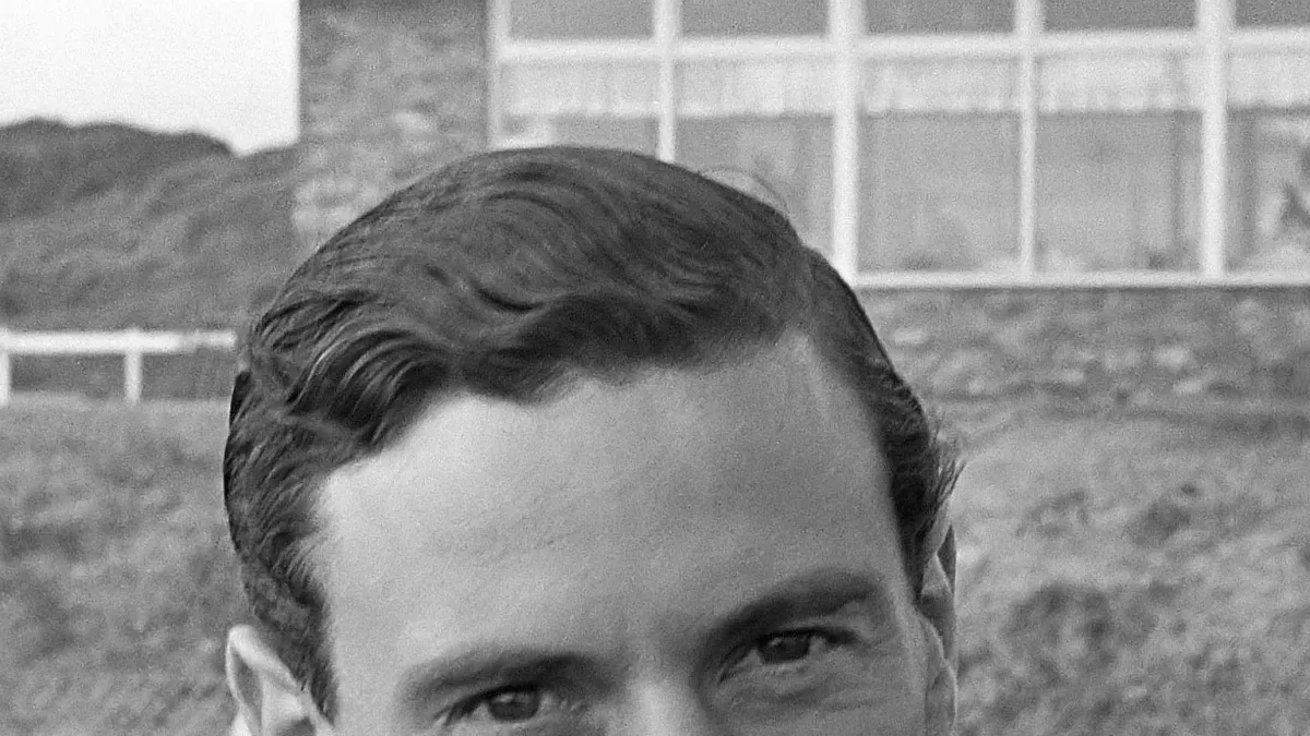 Porträttbild av Jim Clark.