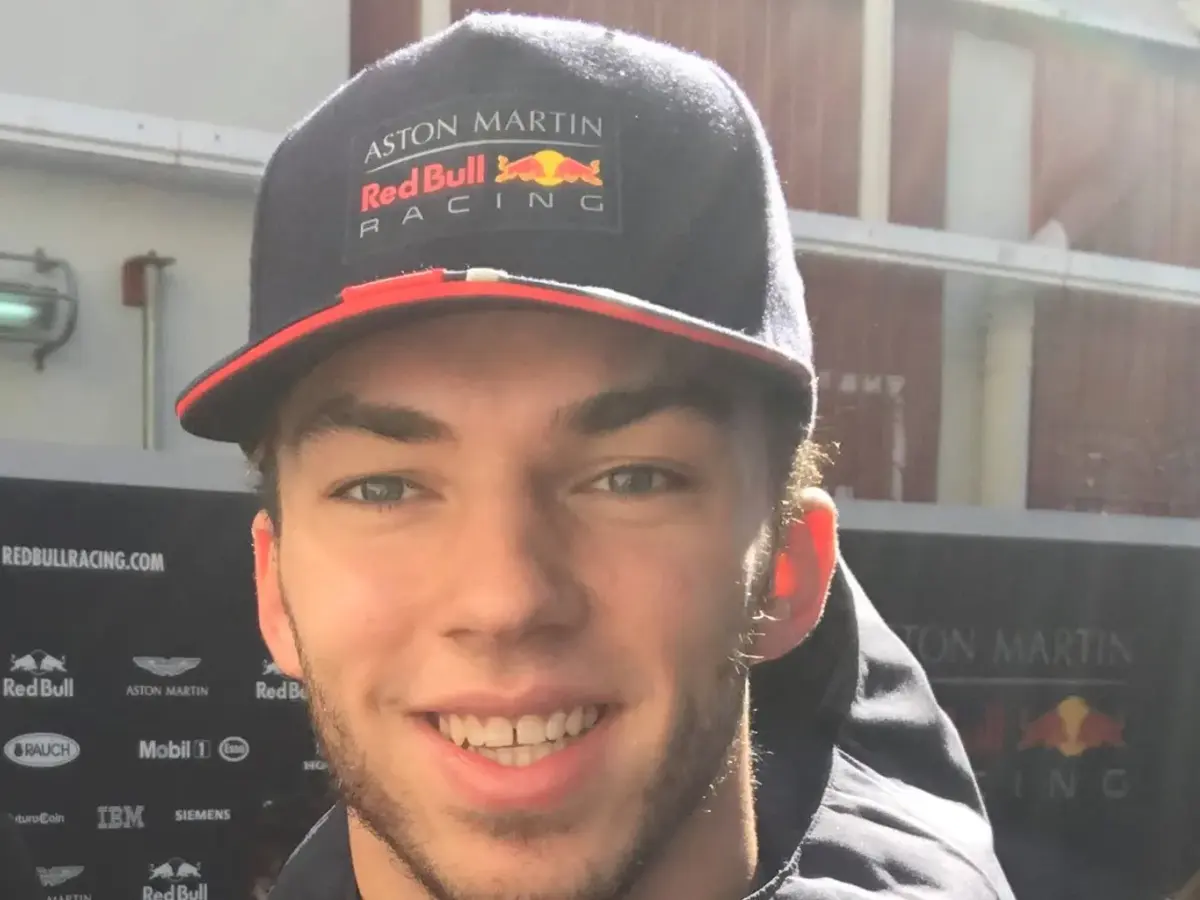 Porträttbild av Pierre Gasly.